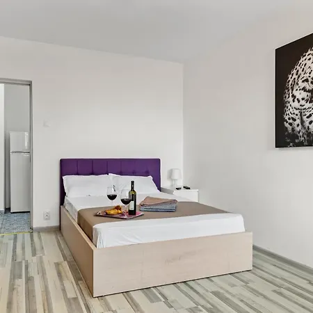 Lejlighed Ultracentral Quiet Modern Studio With Free Parking Bukarest