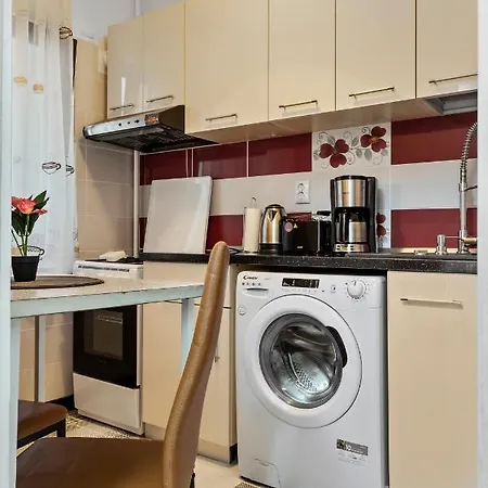 Ultracentral Quiet Modern Studio With Free Parking Lejlighed *