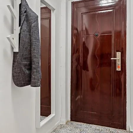 Lejlighed Ultracentral Quiet Modern Studio With Free Parking *