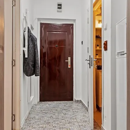 Ultracentral Quiet Modern Studio With Free Parking Lejlighed *